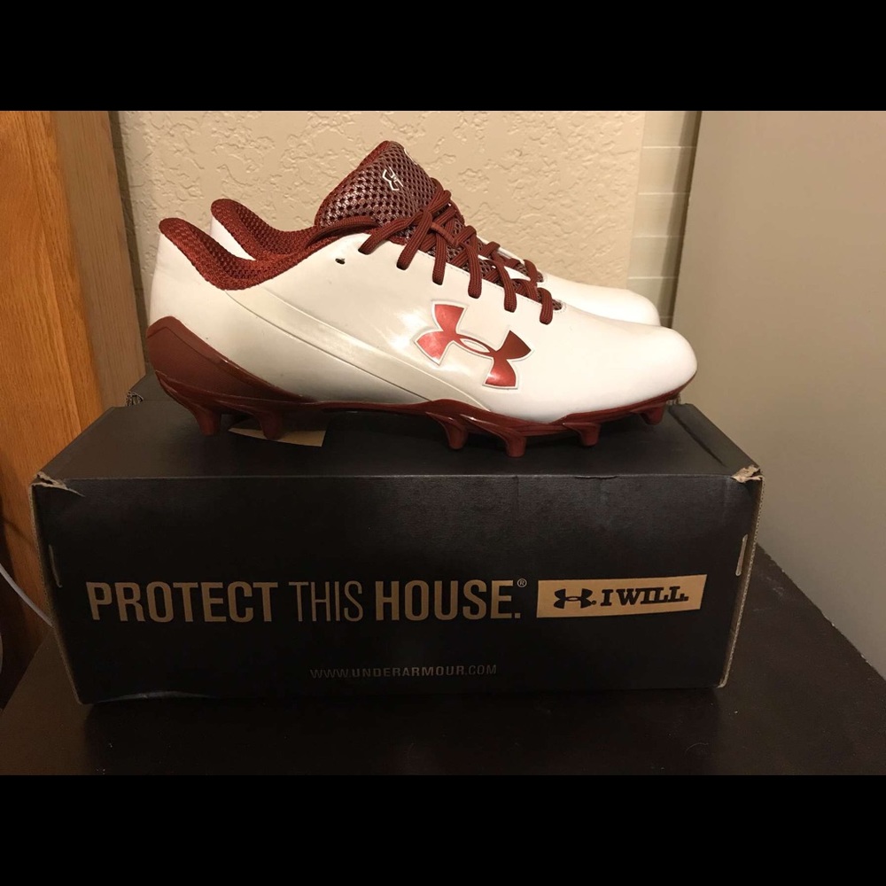 ❌SOLD❌Under armour cleats